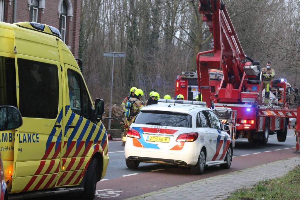 Veel rookontwikkeling bij brand in woning