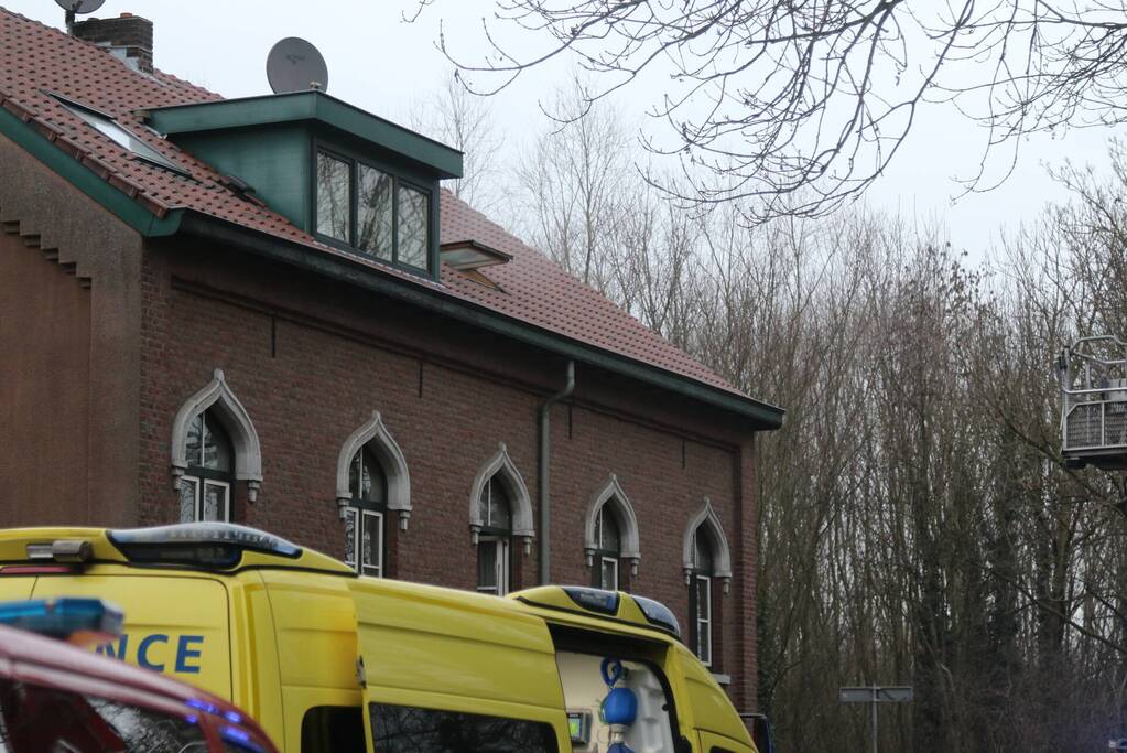 Veel rookontwikkeling bij brand in woning