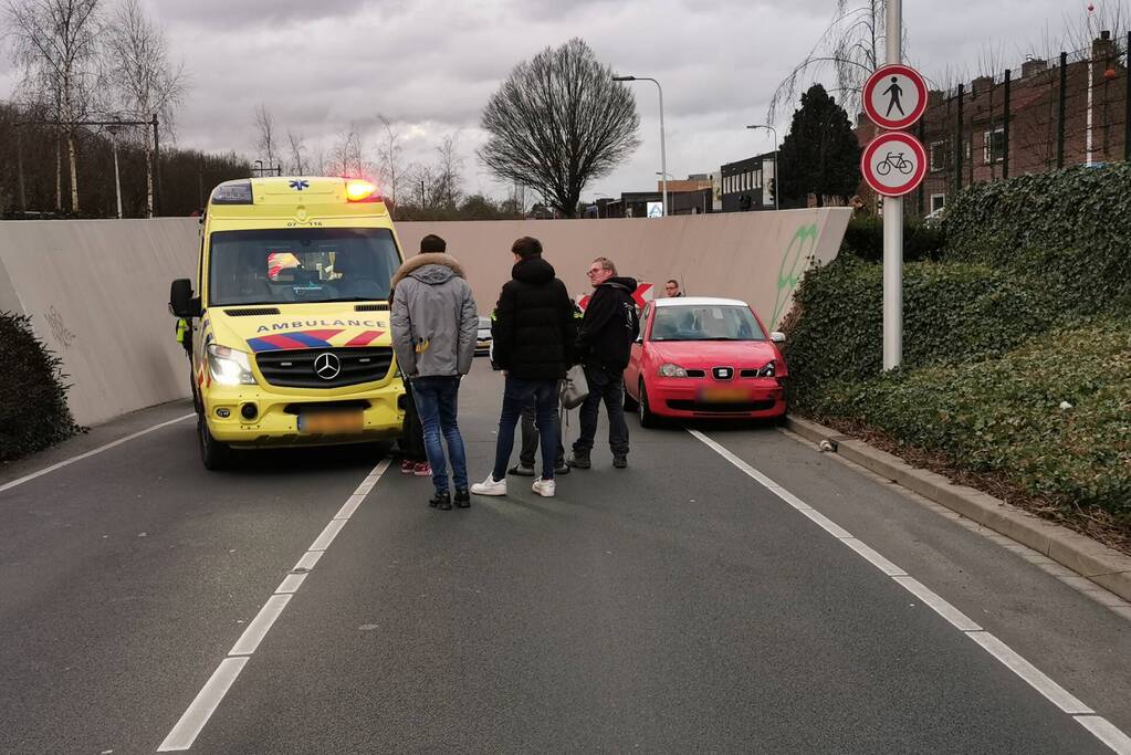 Aanrijding tussen twee auto's