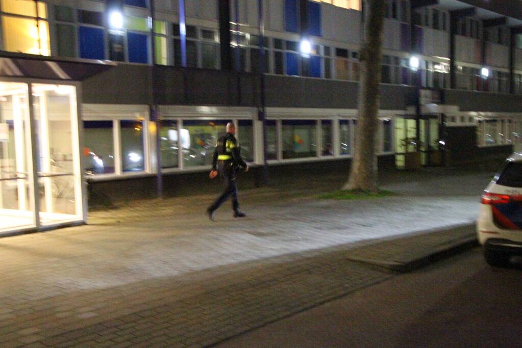 Grote politie-inzet na melding in flat