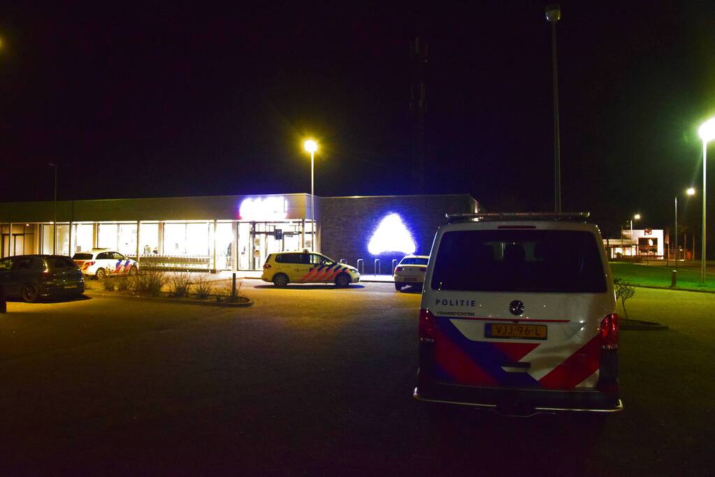 Politie doet onderzoek naar overval op supermarkt
