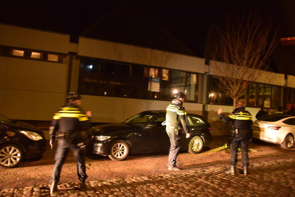 Korte achtervolging eindigt in vechtpartij met politie