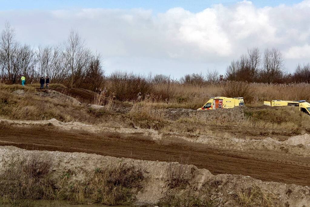 Twee motorcrosser zwaargewond bij botsing