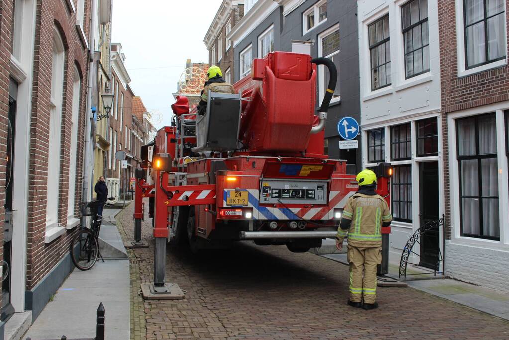 Spandoek losgewaaid door harde wind