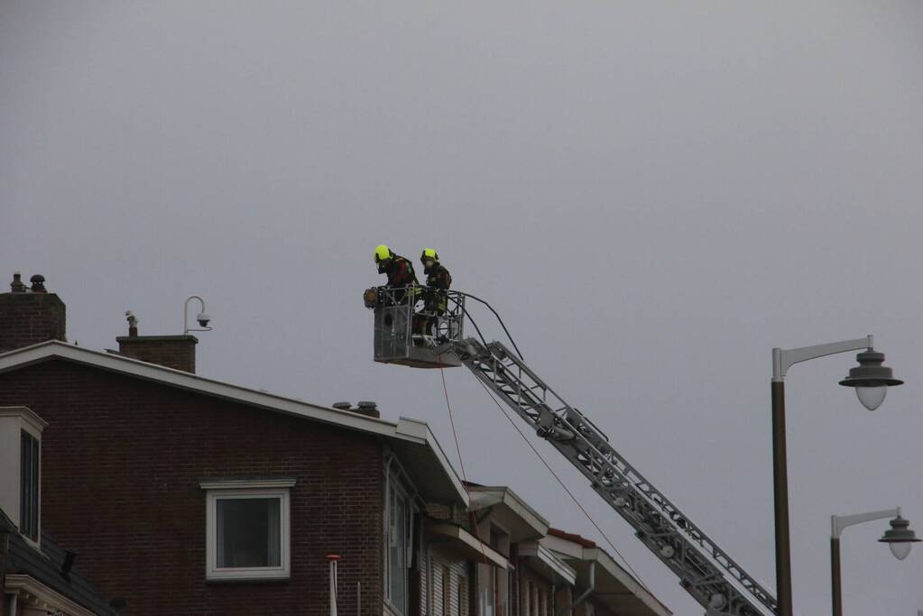 Dak van woning gewaaid