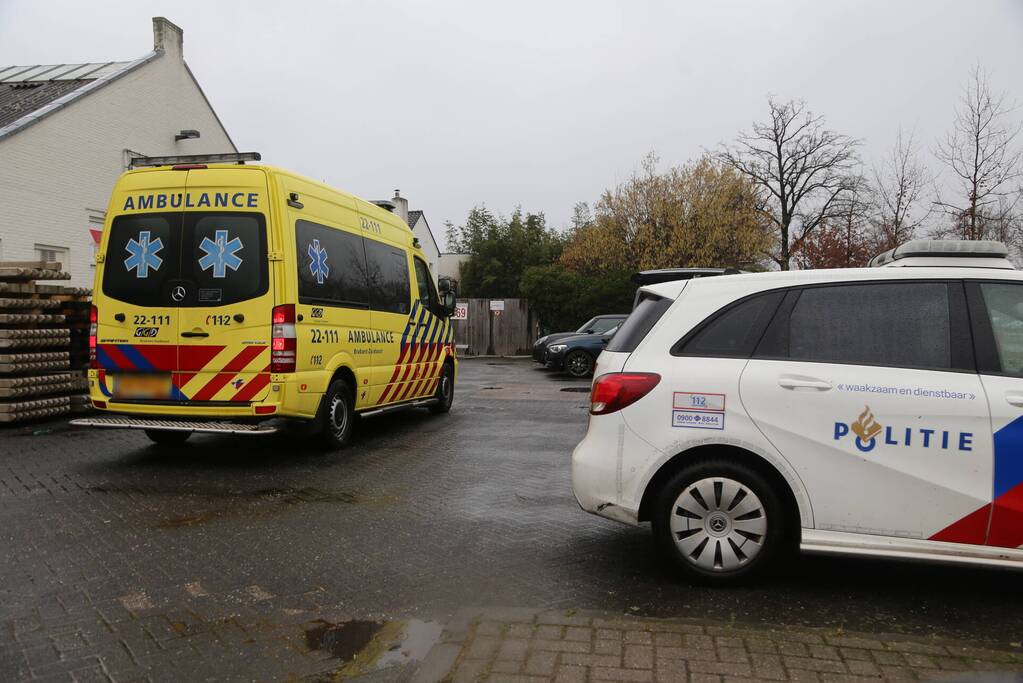 Schade na botsing tussen scooter en fietser