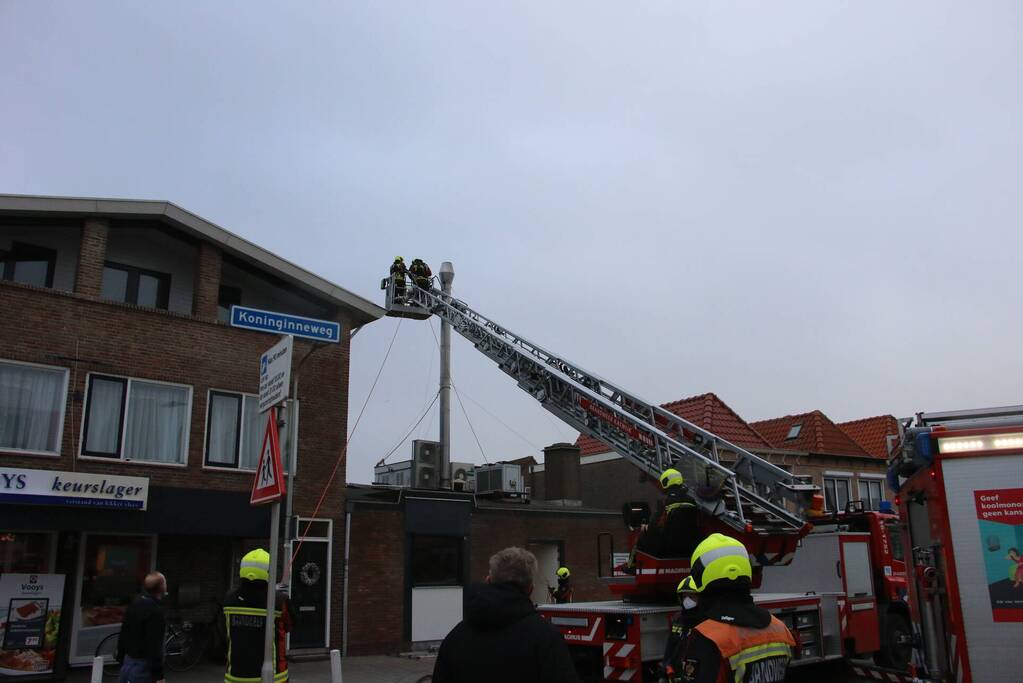 Schoorsteen dreigt om te waaien