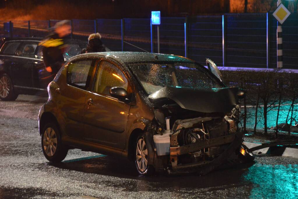 Veel schade bij verkeersongeval