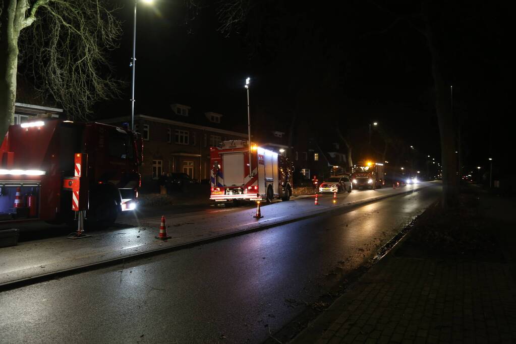 Brand in schoorsteen van woning