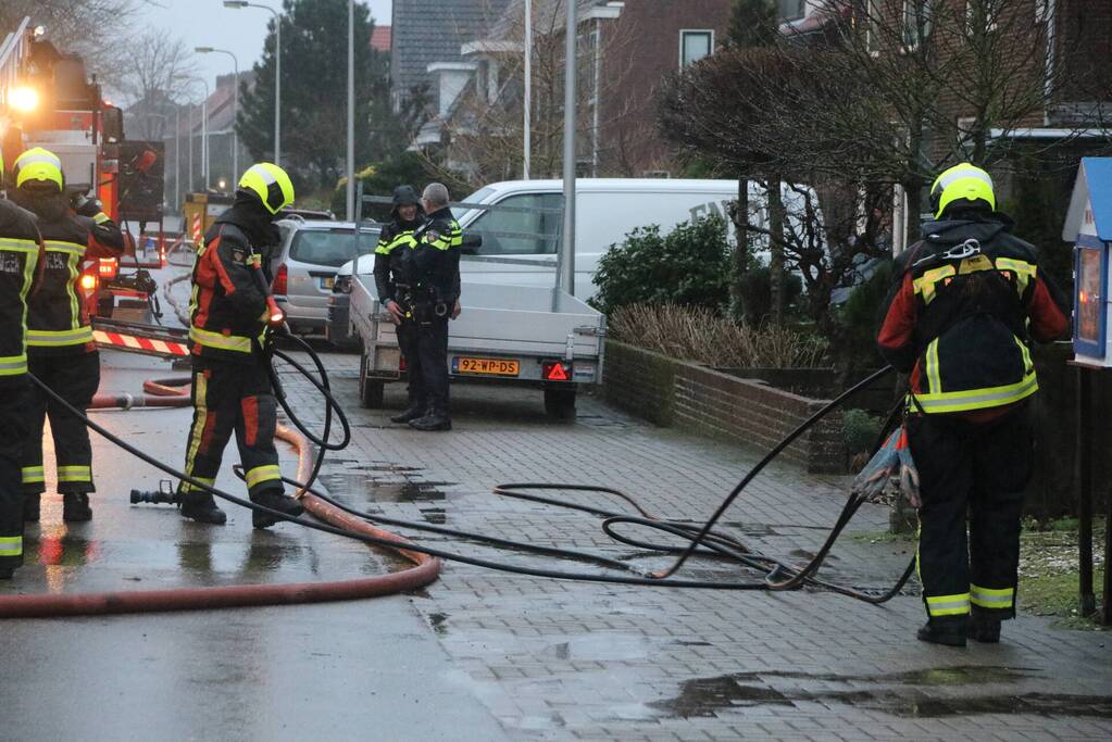 Veel schade aan woning vanwege brand in slaapkamer