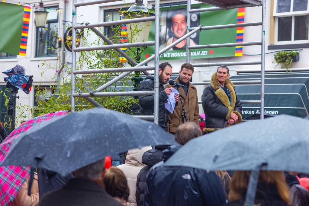 Massale opkomst bij afscheid horecaman Jorit Bons (30)