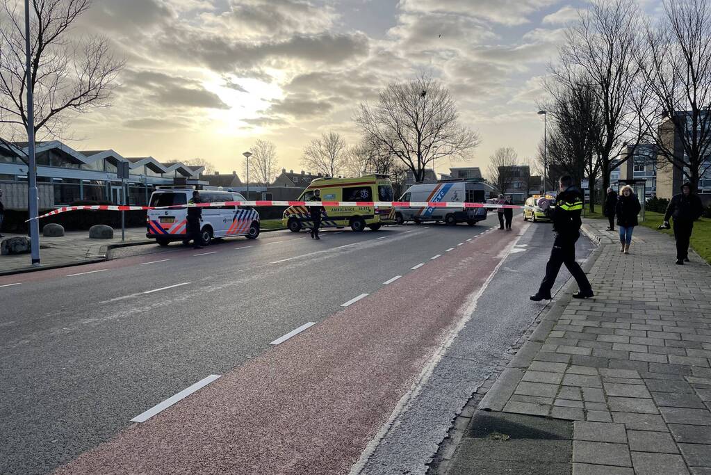 Motorrijder ernstig gewond bij botsing met bestelbus