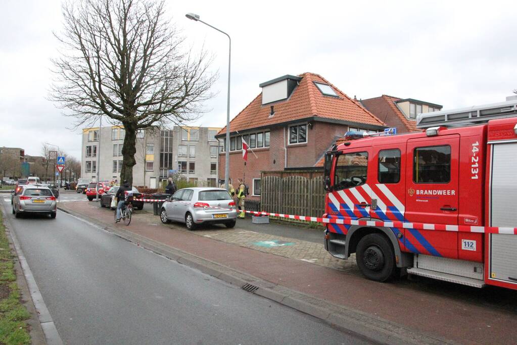 Politie doet onderzoek in woning