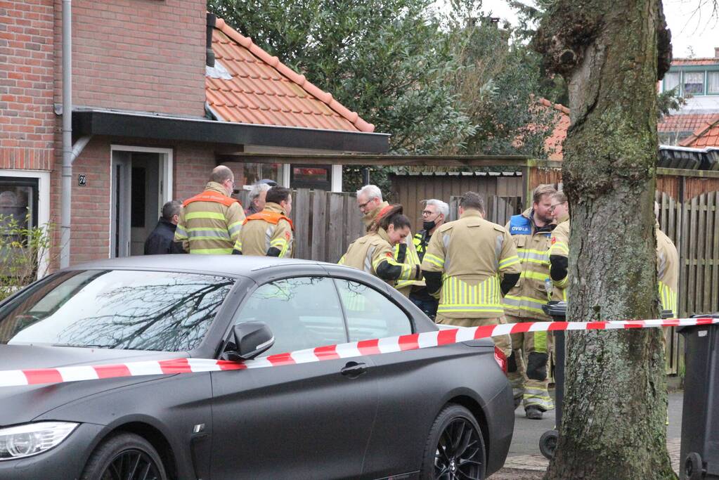 Politie doet onderzoek in woning