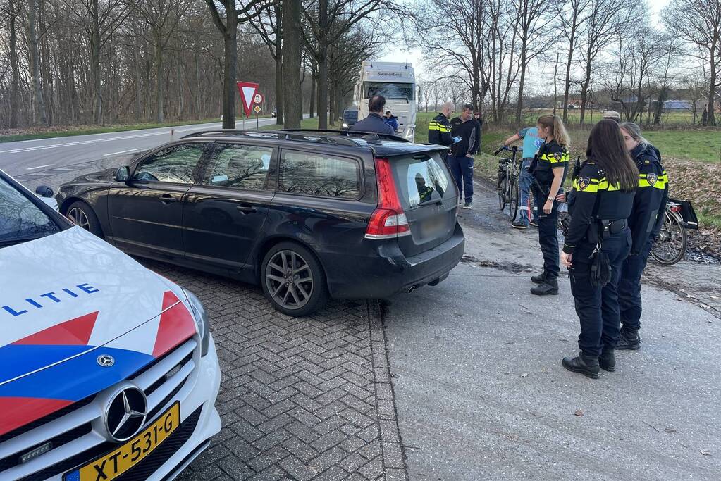 Man op e-bike gewond bij aanrijding