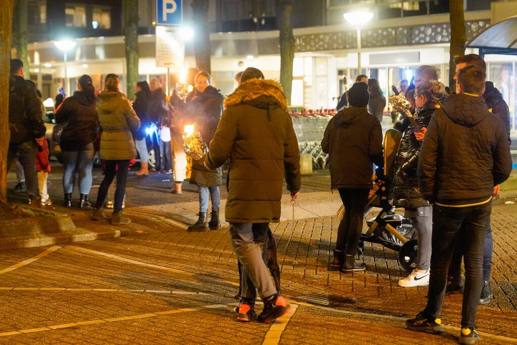 Fakkeltocht gehouden tegen maatregelen