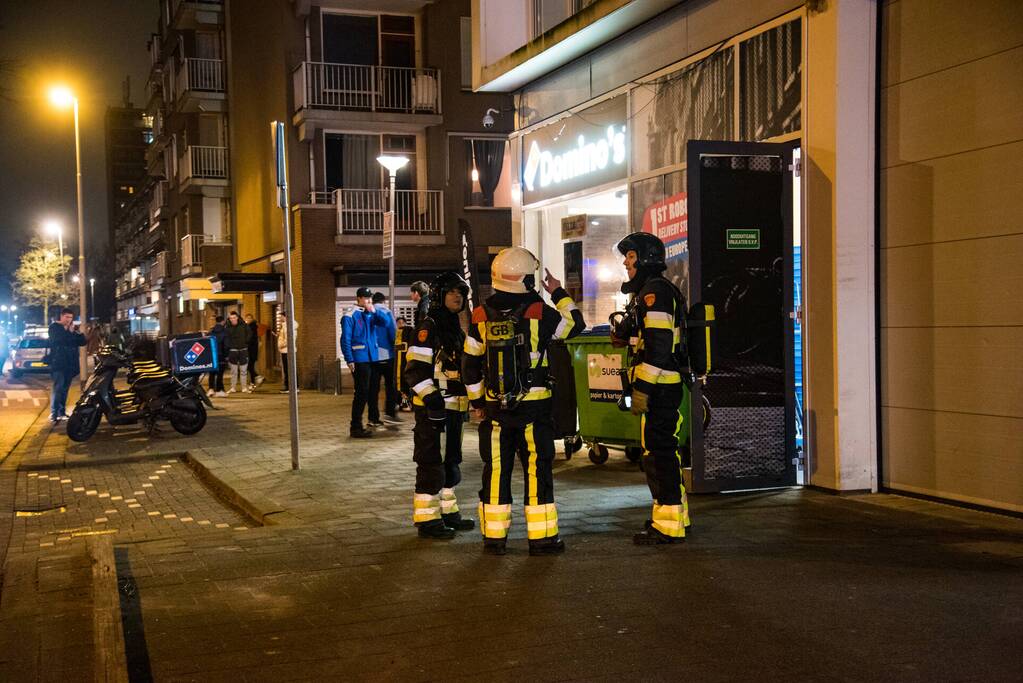 Brandweer blust keukenbrand in woning