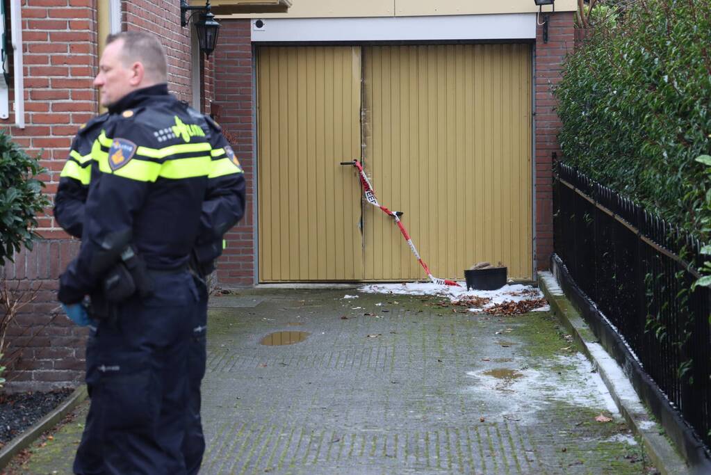 Persoon ernstig gewond bij brand in schuur