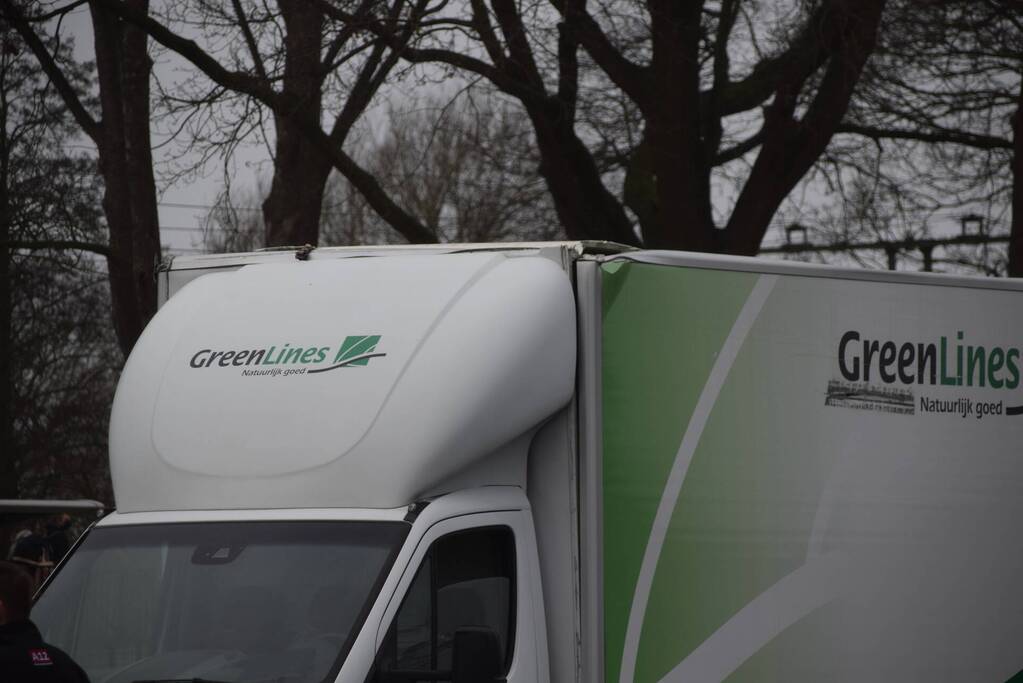 Bakwagen ramt spoorviaduct