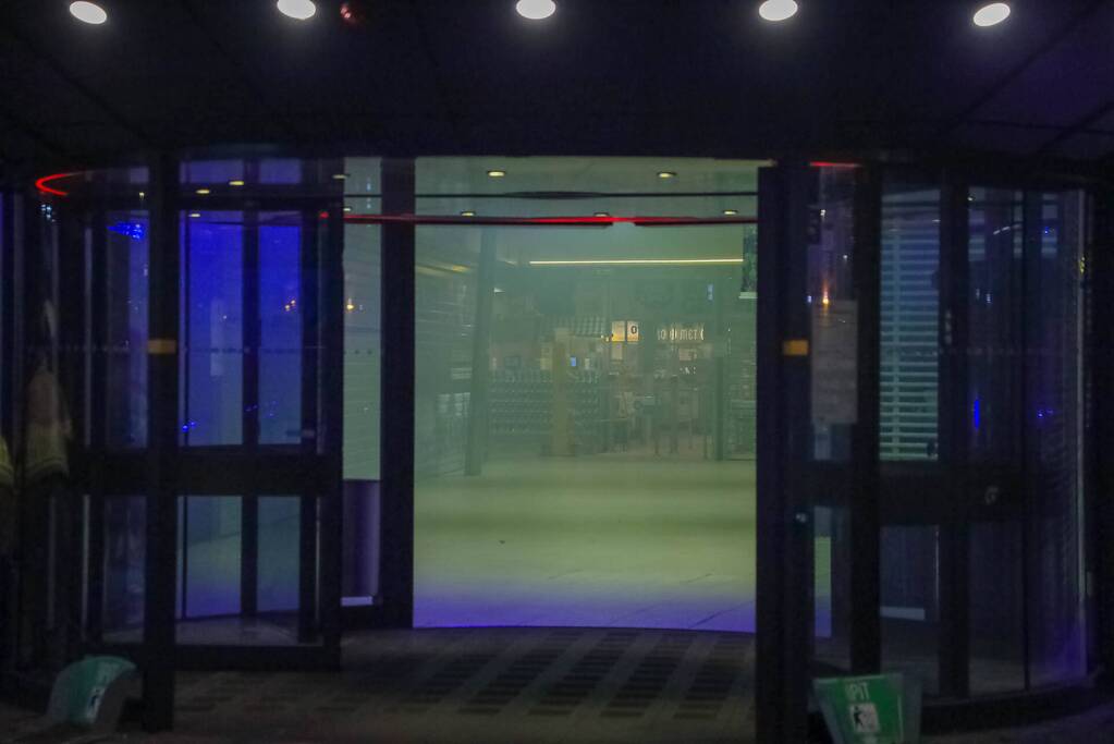 Twee gewonden bij brand in winkelcentrum