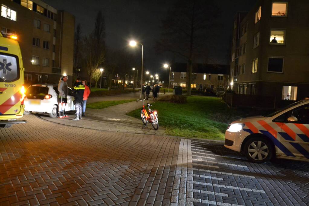 Fietser gewond bij botsing met auto