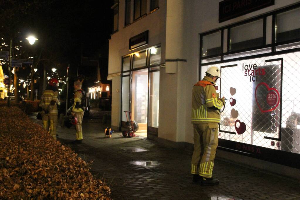 Brandweer ingezet voor mogelijke brand