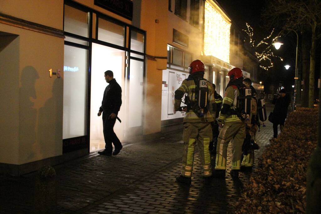 Brandweer ingezet voor mogelijke brand