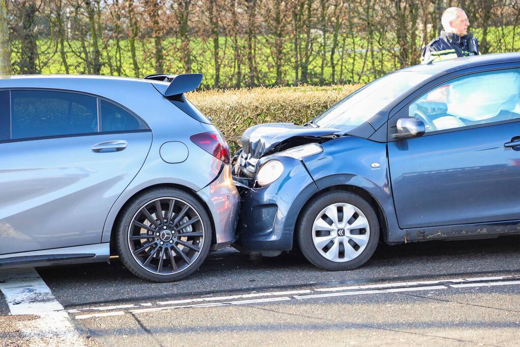 Flinke schade na kop-staart aanrijding