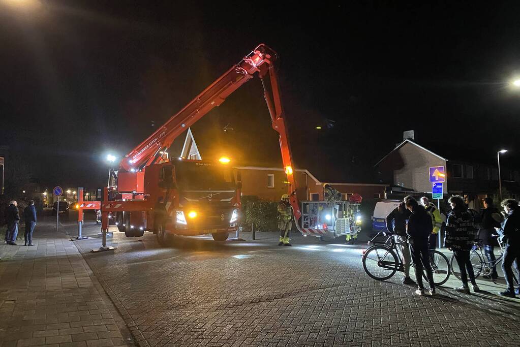 Woning volledig vol met rook door keukenbrand