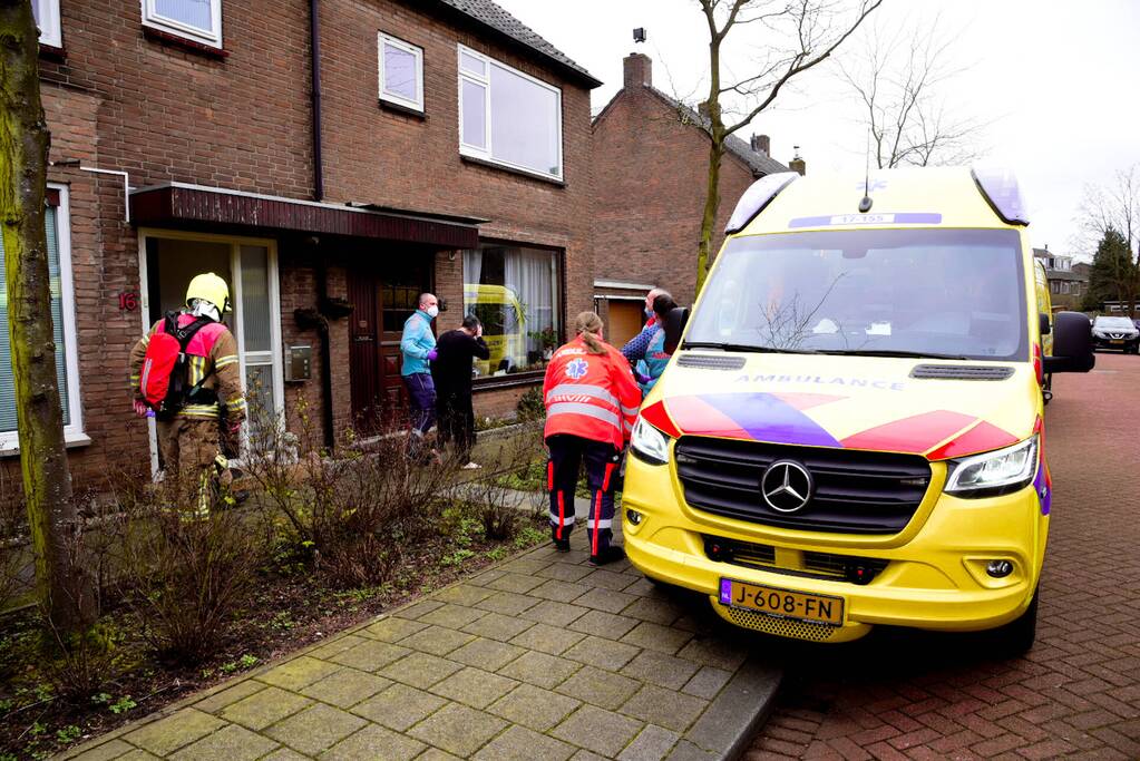 Bewoners uit woning gehaald na koolmonoxide-melding