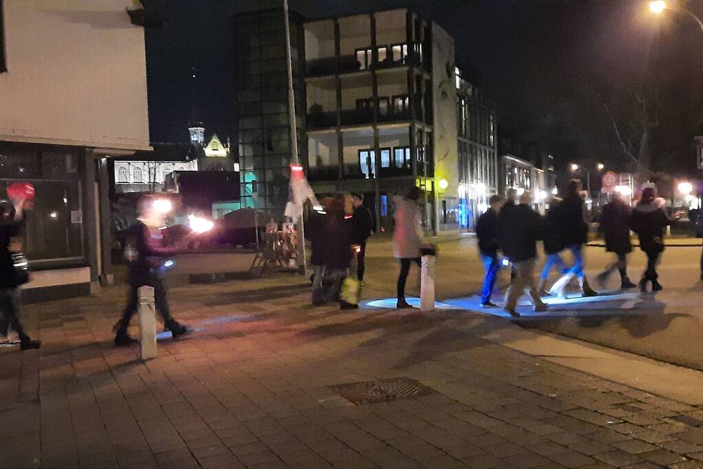 Fakkeltocht in Goes tegen coronamaatregelen