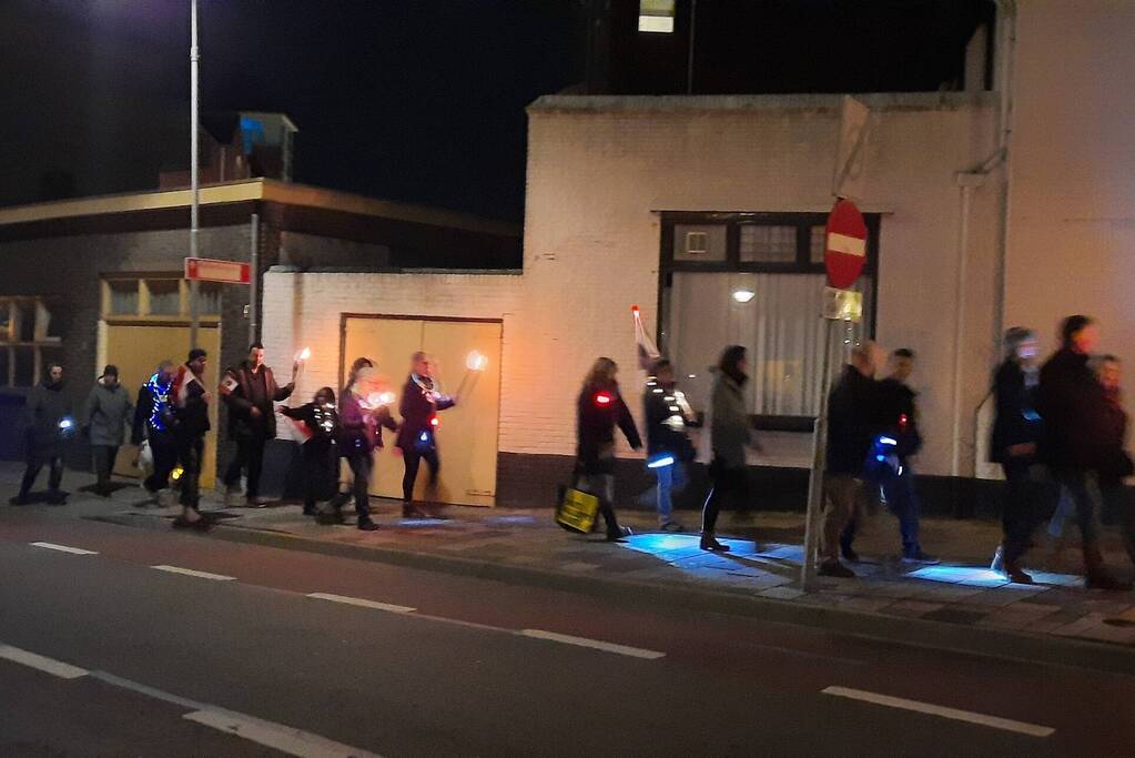 Fakkeltocht in Goes tegen coronamaatregelen