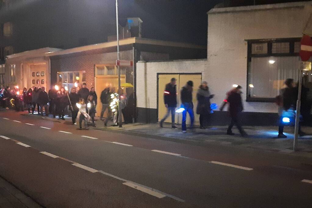 Fakkeltocht in Goes tegen coronamaatregelen