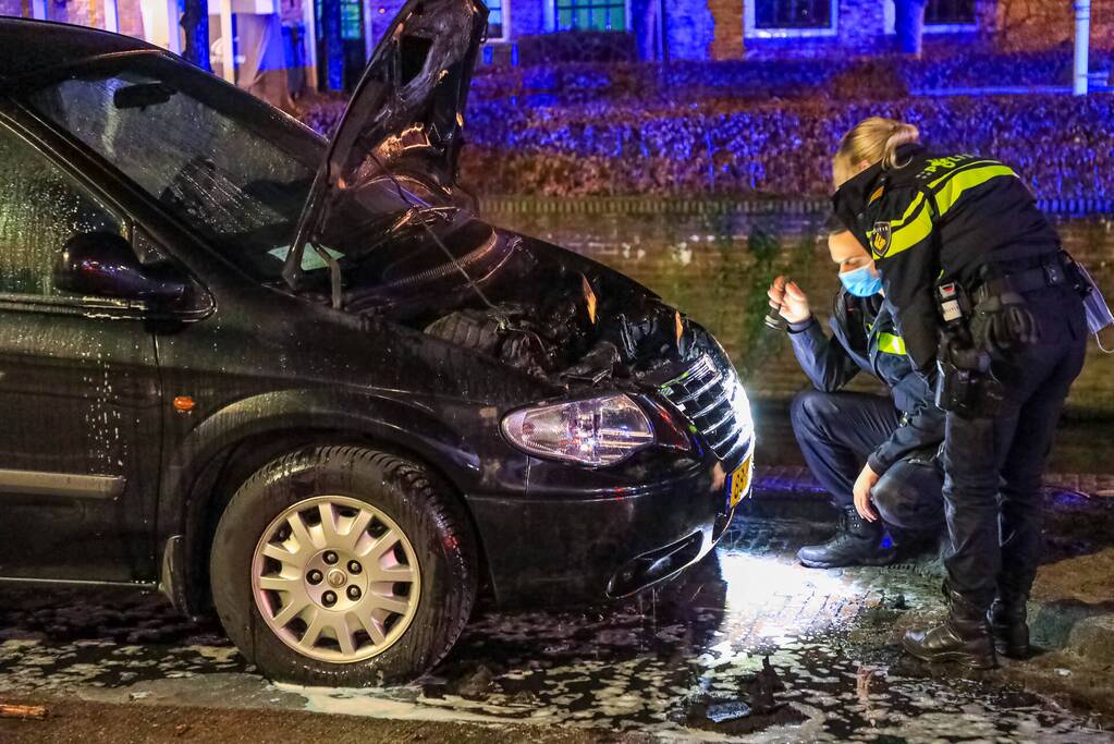 Opnieuw brand in auto
