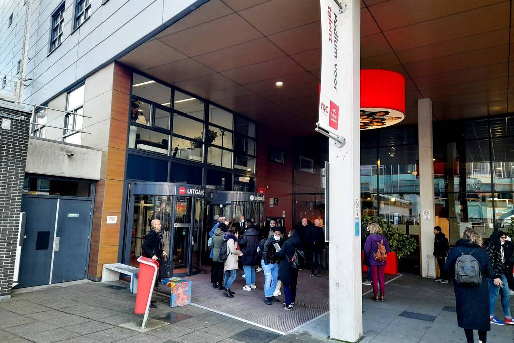 ROC ontruimd vanwege waterlekkage