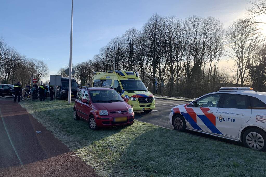 Fietser gewond bij aanrijding met auto