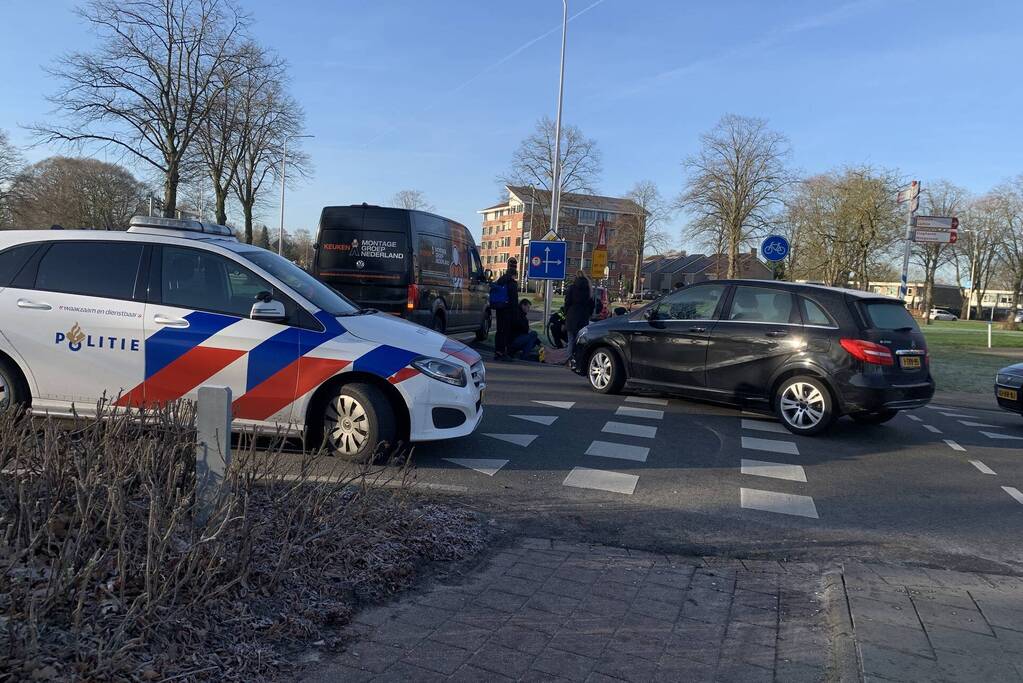 Fietser gewond bij aanrijding met auto