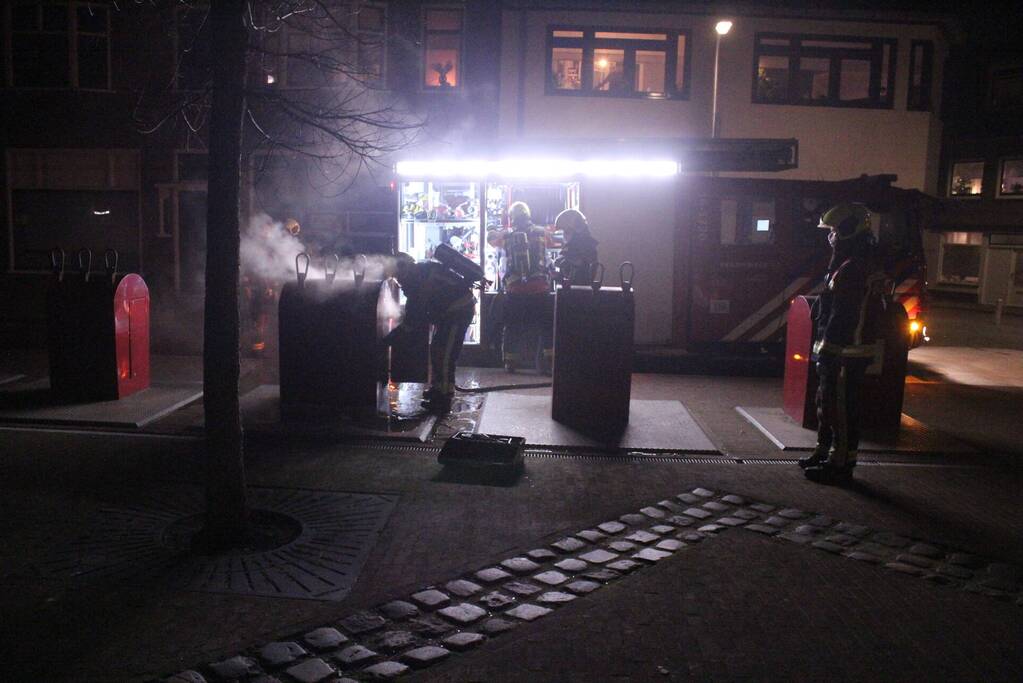 Brand in ondergrondse container snel geblust