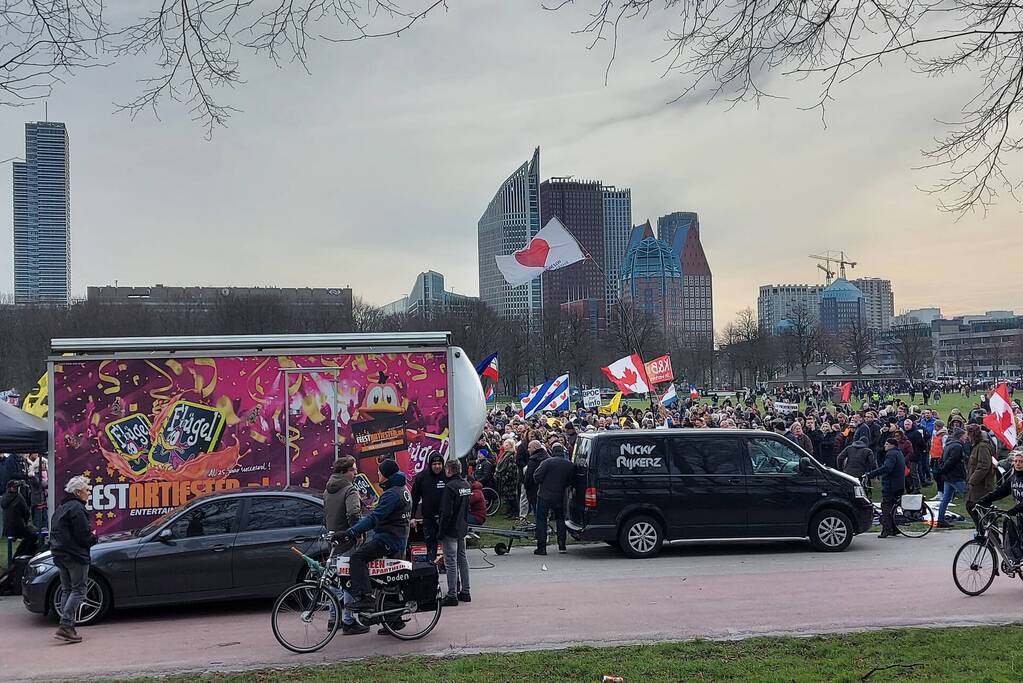 Corona demonstratie van start op Malieveld