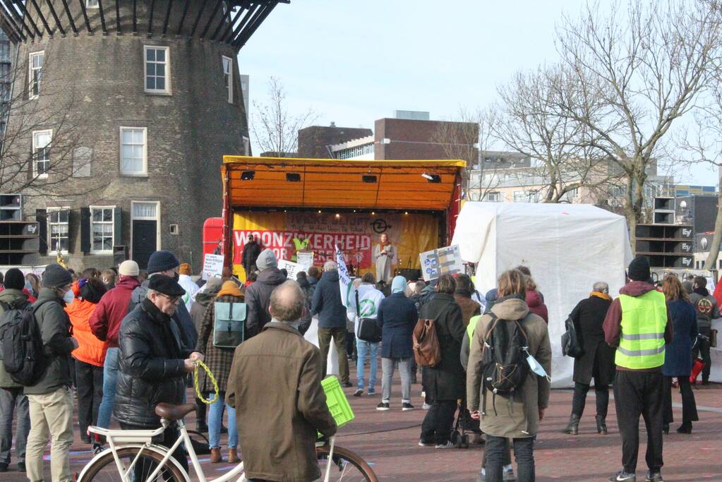 Grote opkomst bij woonprotest