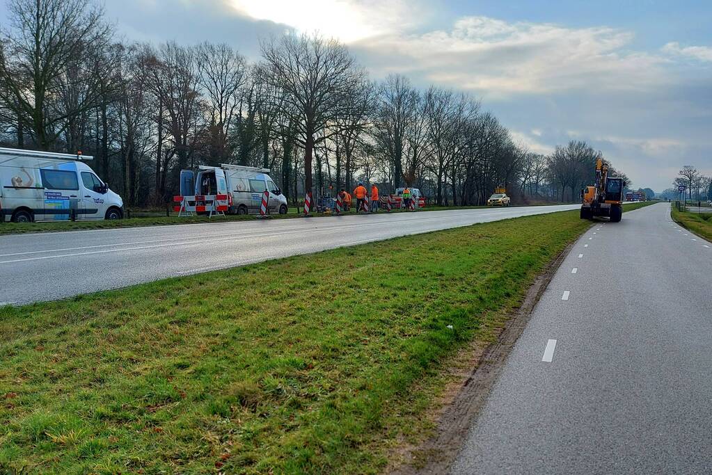 Weiland onder water door geknapte transportwaterleiding