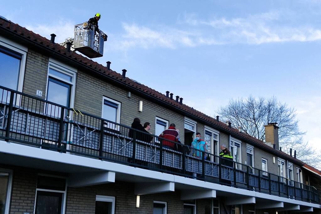 Bewoonster gewond door keukenbrand