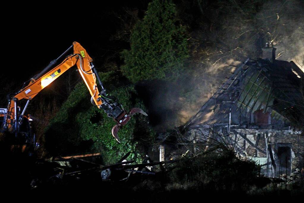 Veel rookontwikkeling bij uitslaande brand