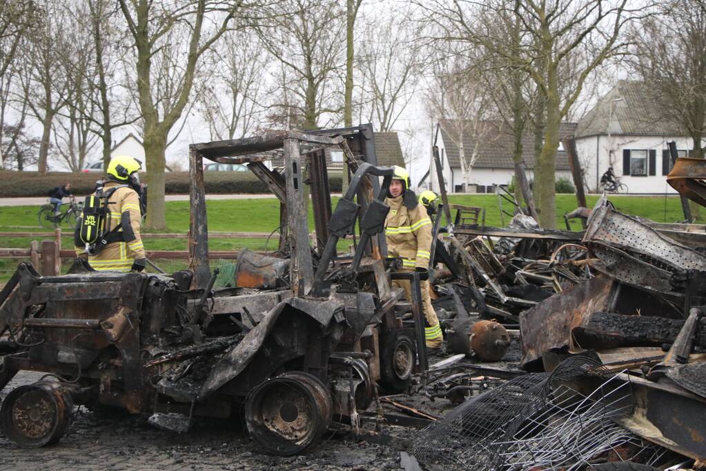 Grote brand verwoest schuur
