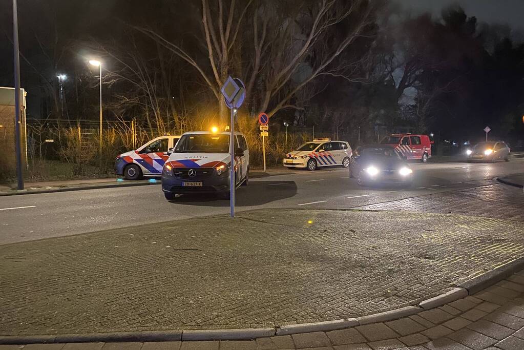 Gewonde nadat boom op auto valt