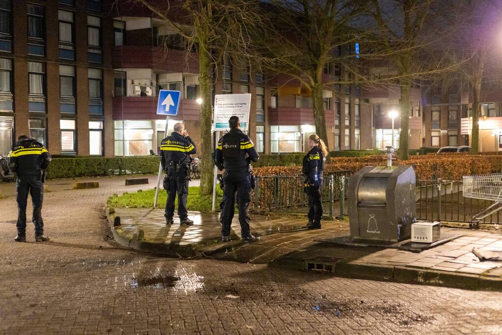 Politie vindt kogelhulzen na melding schietpartij