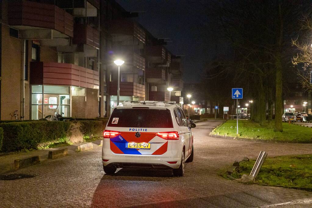 Politie vindt kogelhulzen na melding schietpartij