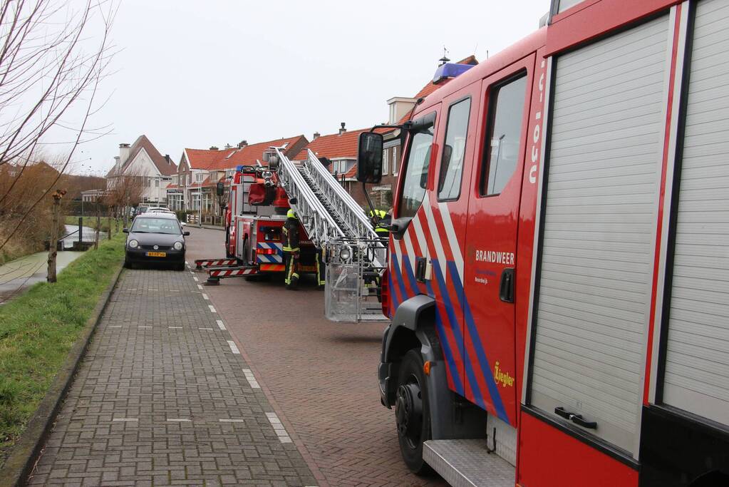 Deel van dak verwoest door wind
