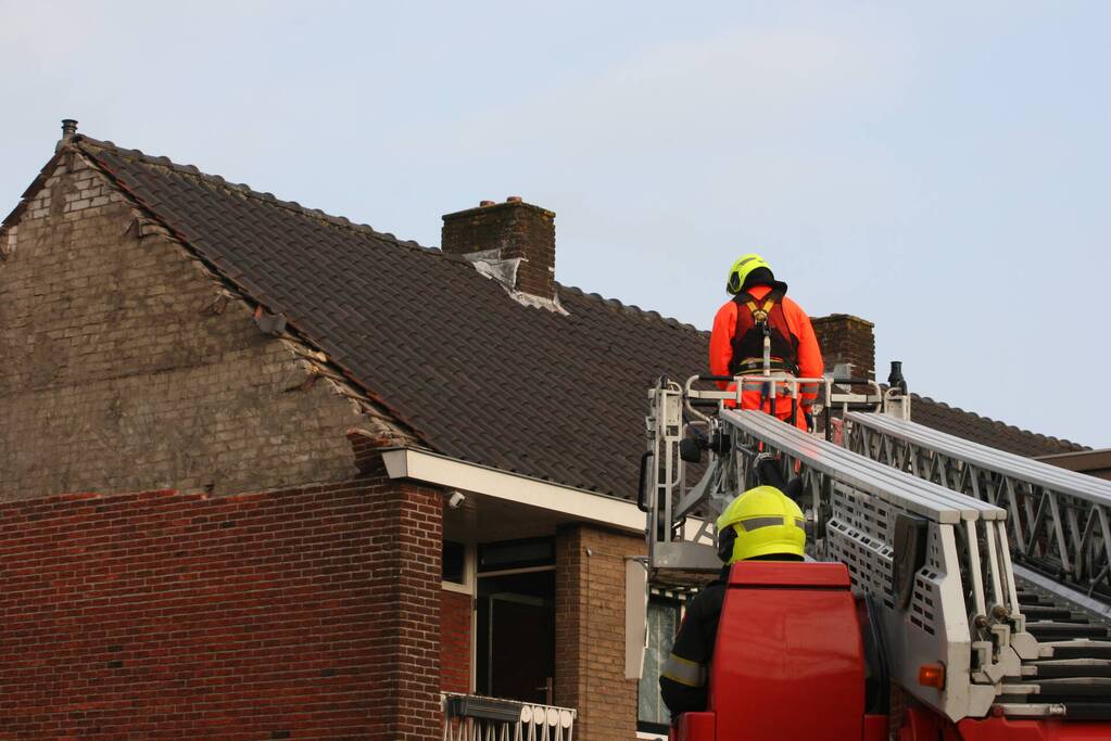 Gevel stort in door harde wind