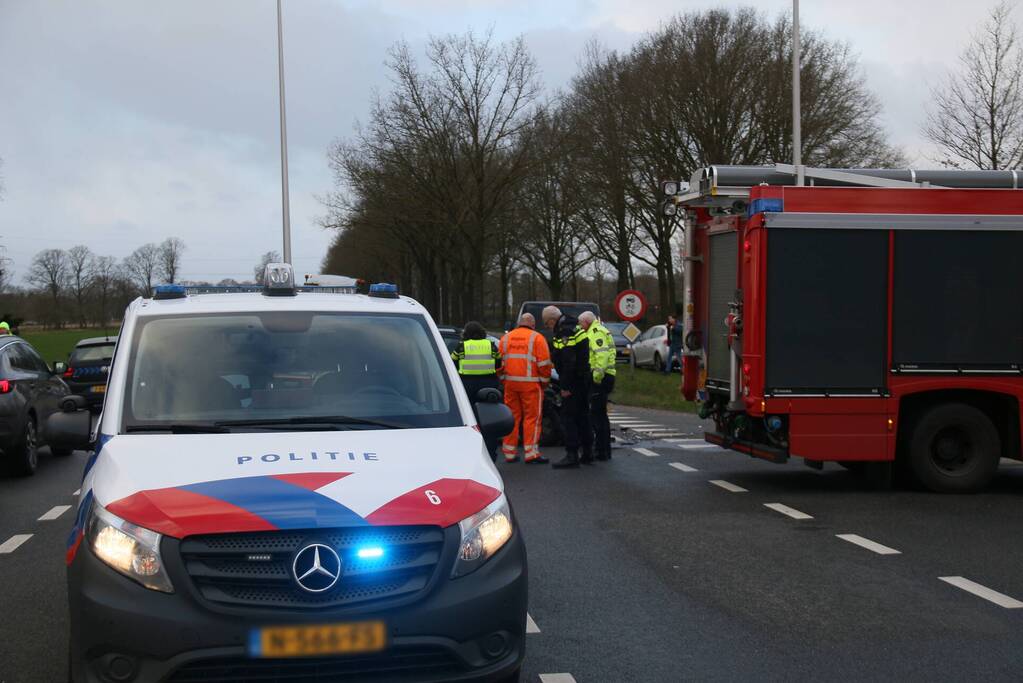 Botsing tussen twee voertuigen op kruising
